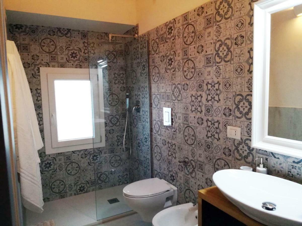Casa Carlotta Villa โมโนโปลี ภายนอก รูปภาพ